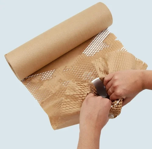 کاغذ زنبوری چیست و چه کاربردهایی در بسته‌ بندی دارد؟ راهنمای کامل خرید و استفاده